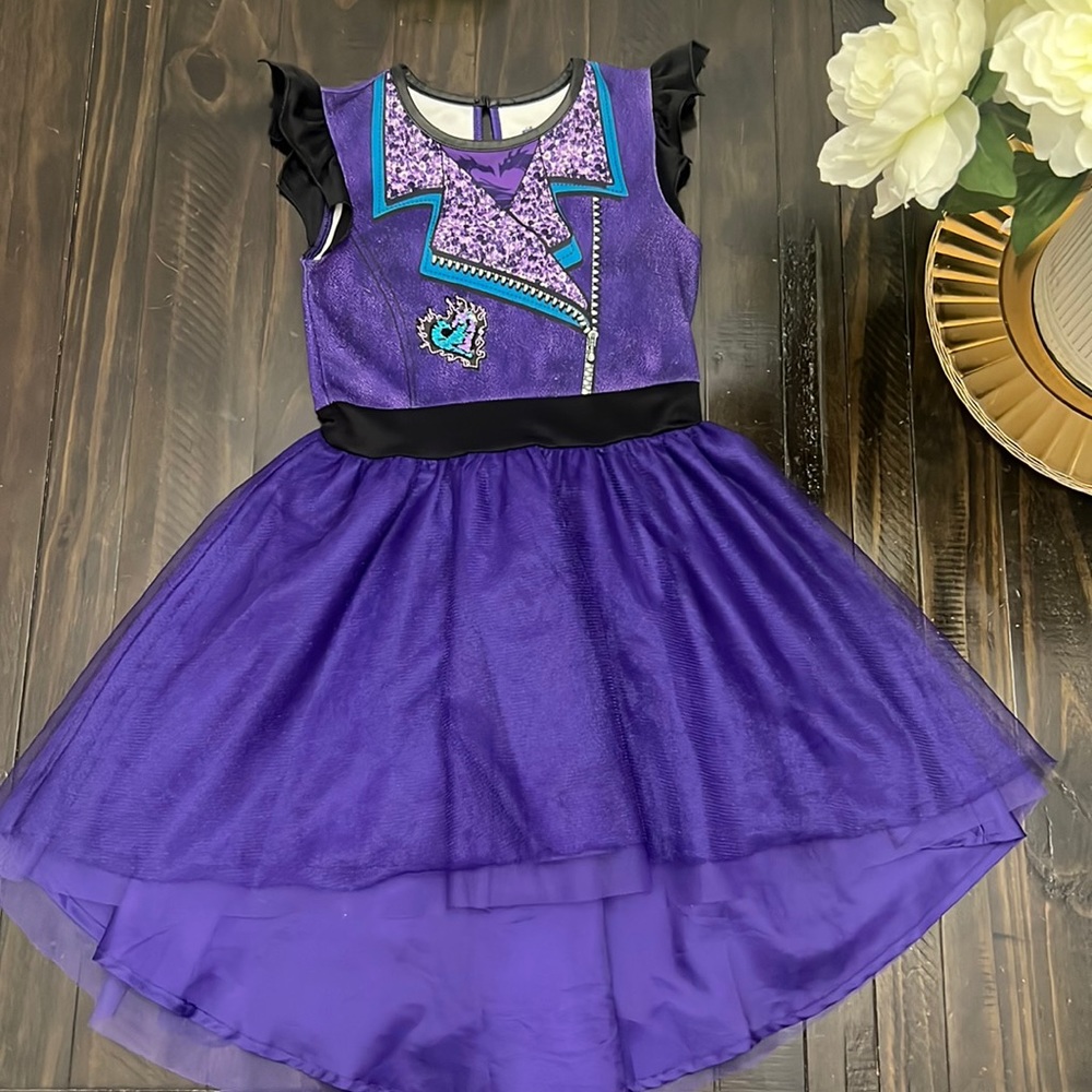 Girl Size 6/6X Purple Short Dress, Disney Descendants Dress